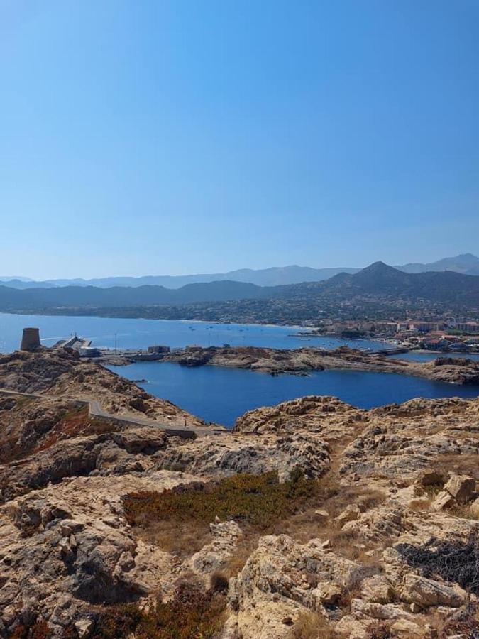 Appartement T4 Tres Bien Situe Et Climatise LʼÎle-Rousse Exteriör bild